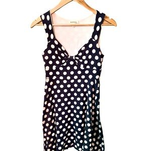 Cute baby doll pinup dress! In pre-loved condition. From 2013. No flaws.